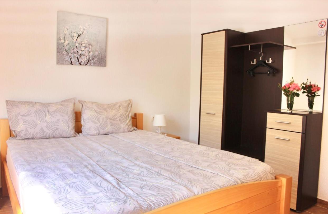 Becar Pyramid Rooms Visoko Zewnętrze zdjęcie