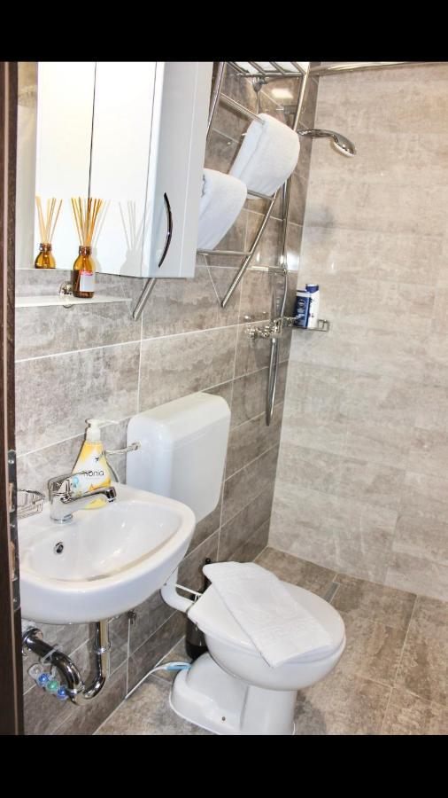 Becar Pyramid Rooms Visoko Zewnętrze zdjęcie